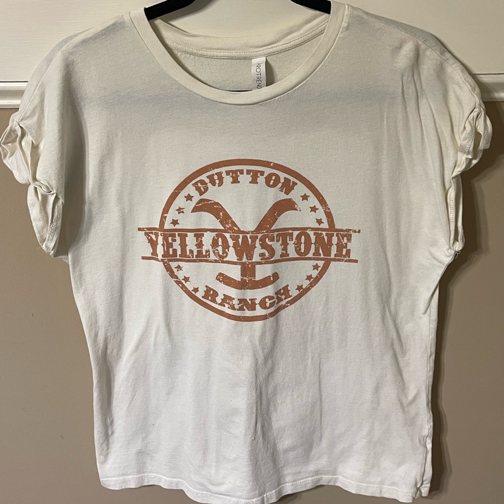 Yellowstone Ranch Women's Cream T-Shirt